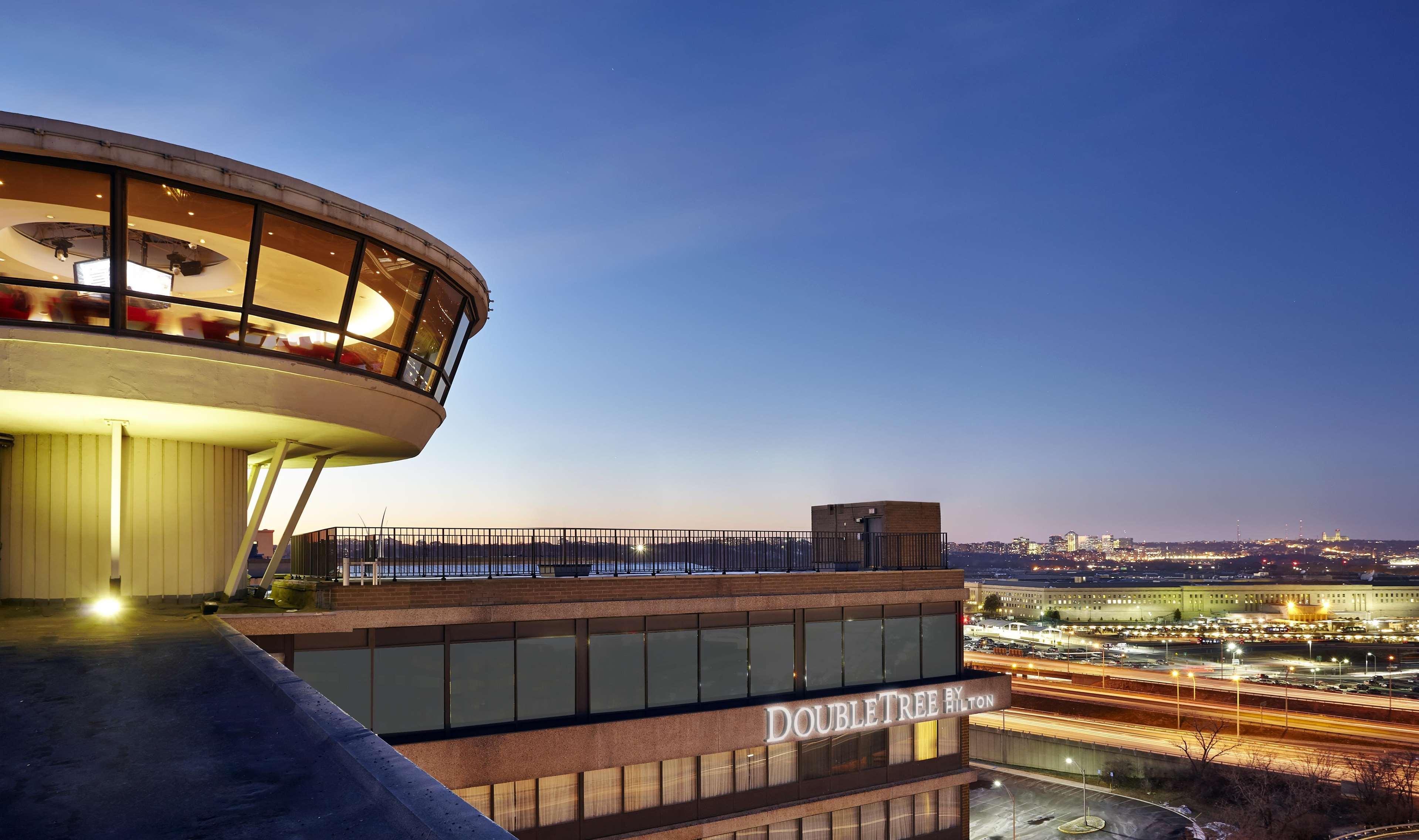 Doubletree By Hilton Washington Dc - Crystal City Arlington Exterior foto