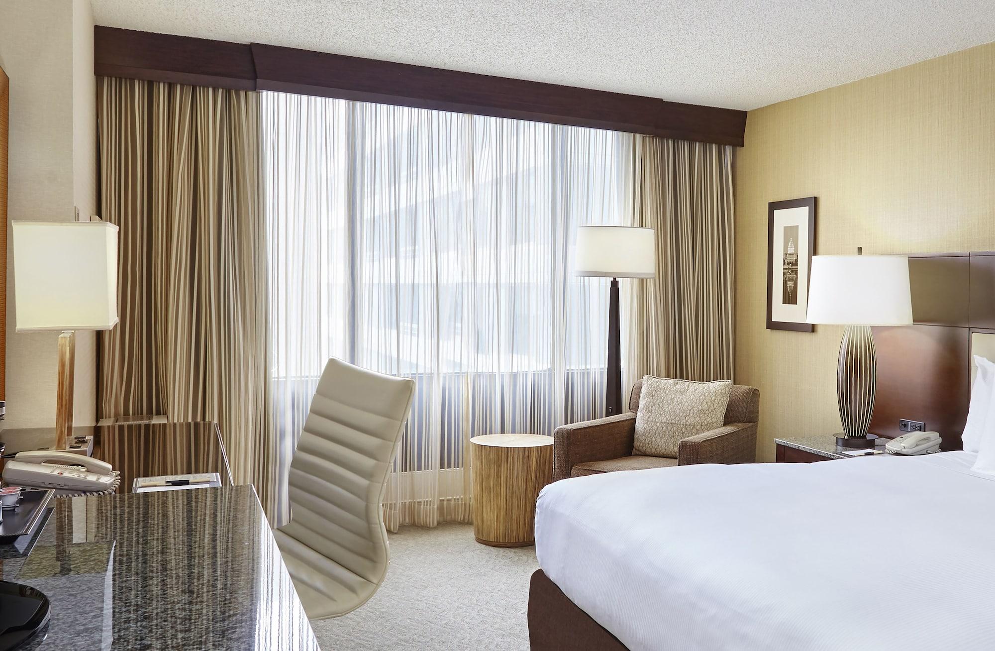 Doubletree By Hilton Washington Dc - Crystal City Arlington Exterior foto