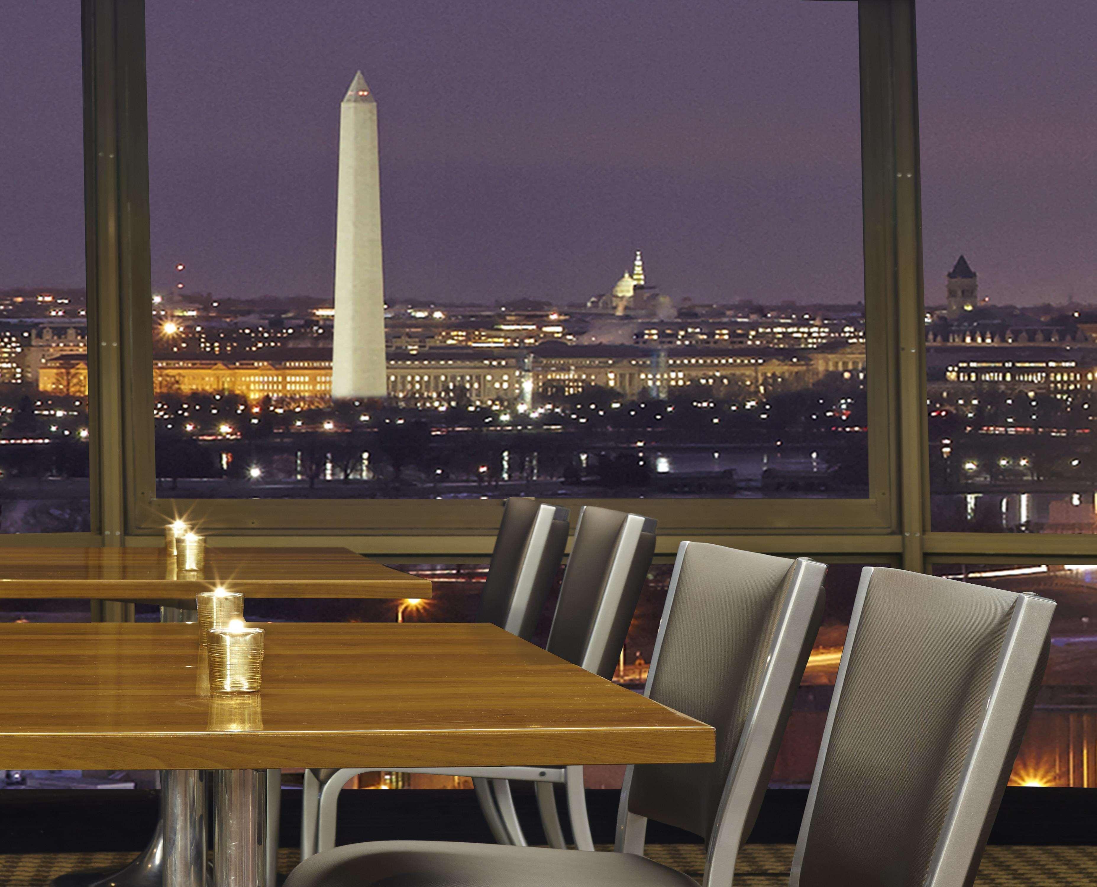 Doubletree By Hilton Washington Dc - Crystal City Arlington Exterior foto
