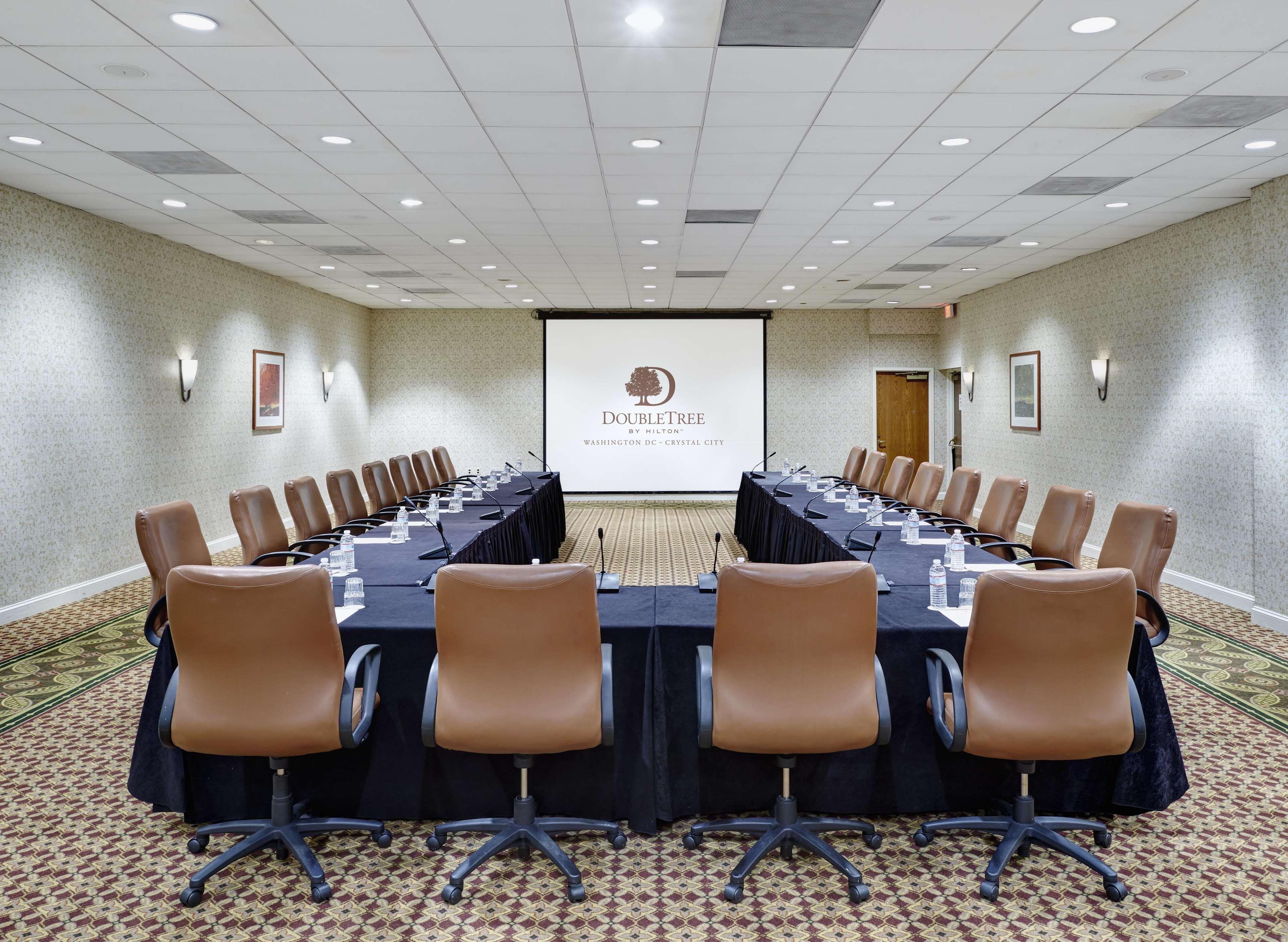 Doubletree By Hilton Washington Dc - Crystal City Arlington Exterior foto